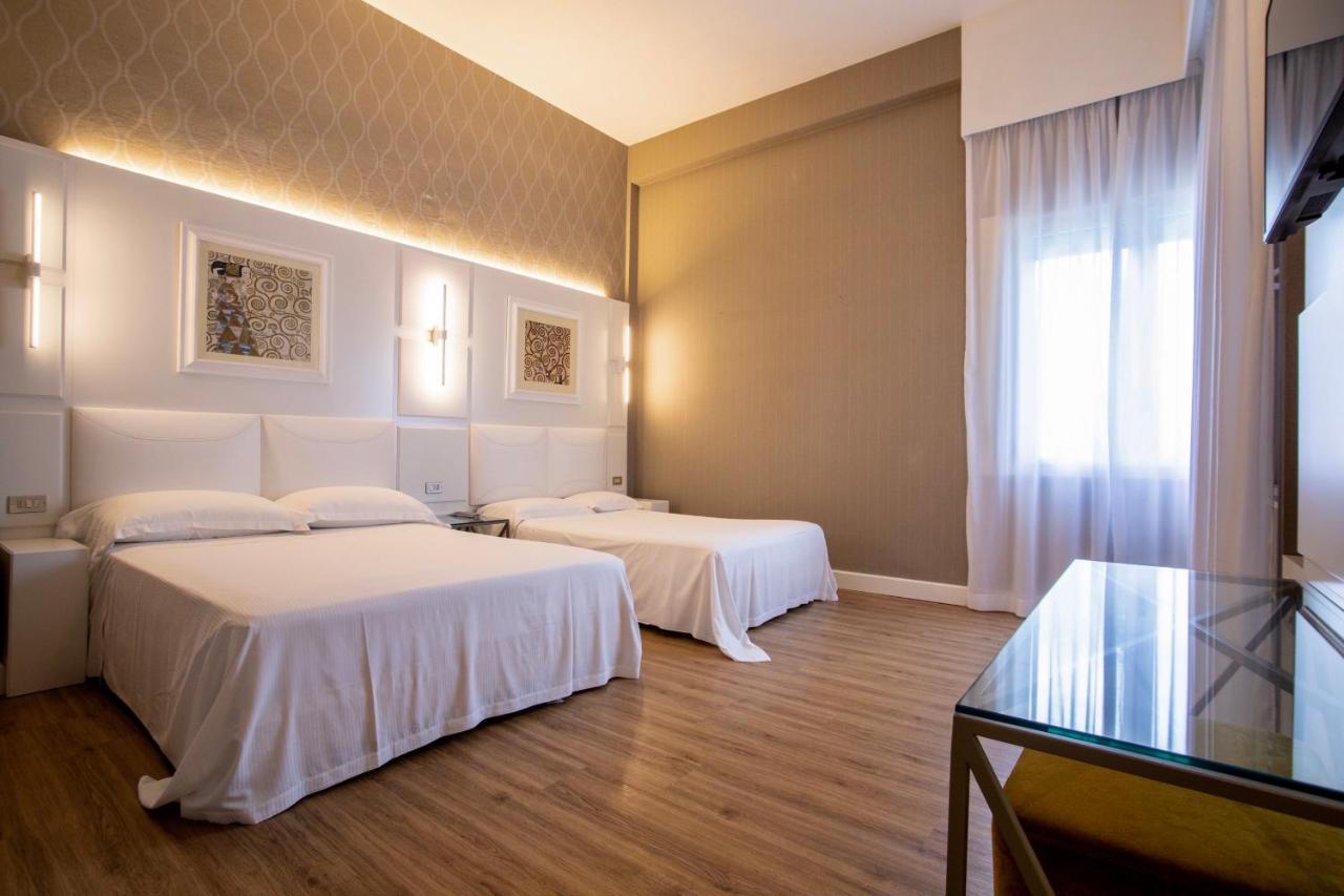 Villa Adriatica Ambienthotels Rimini Esterno foto