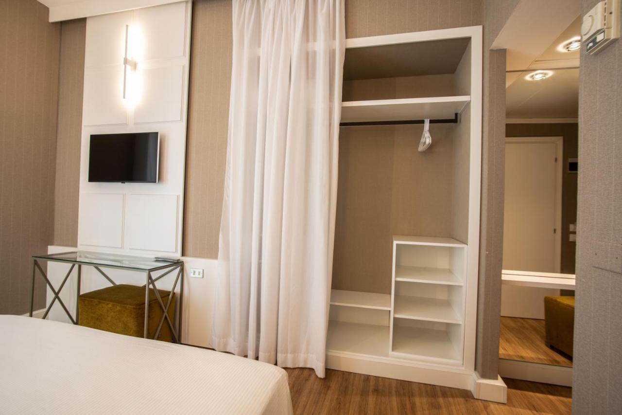 Villa Adriatica Ambienthotels Rimini Esterno foto