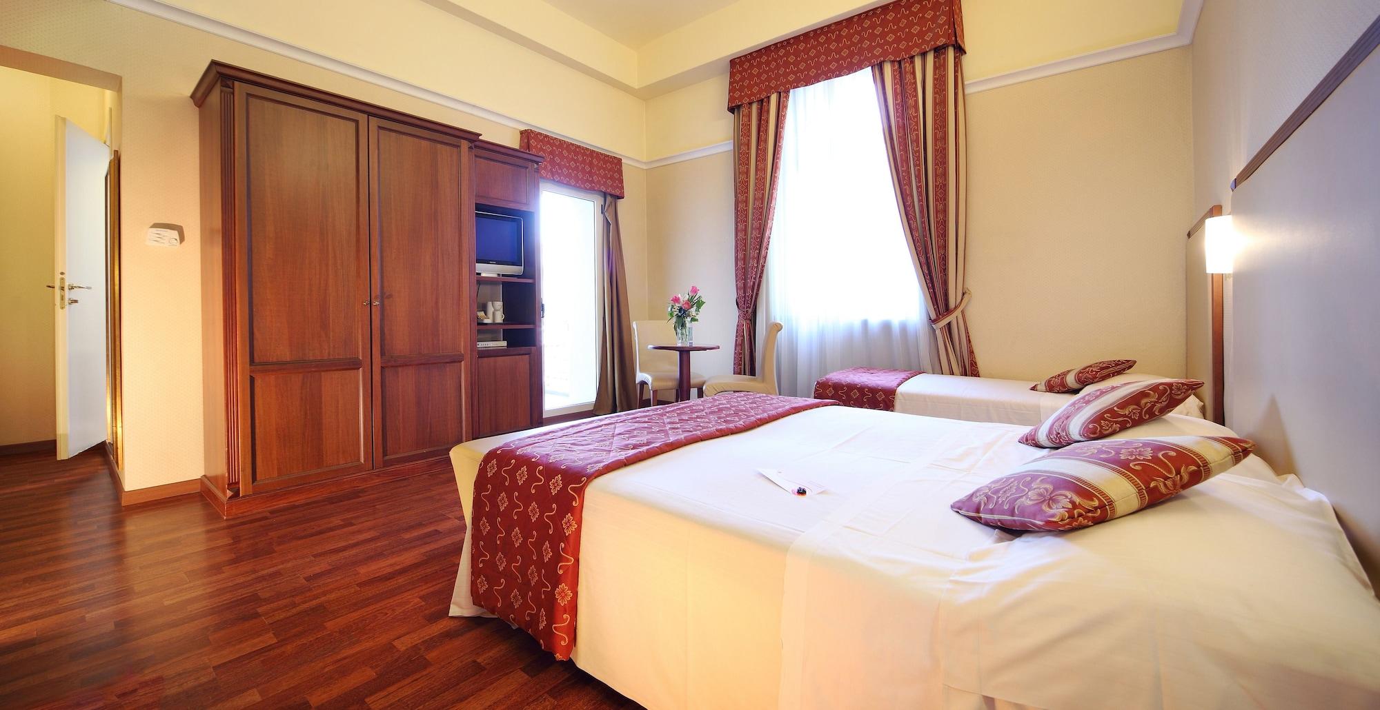 Villa Adriatica Ambienthotels Rimini Esterno foto
