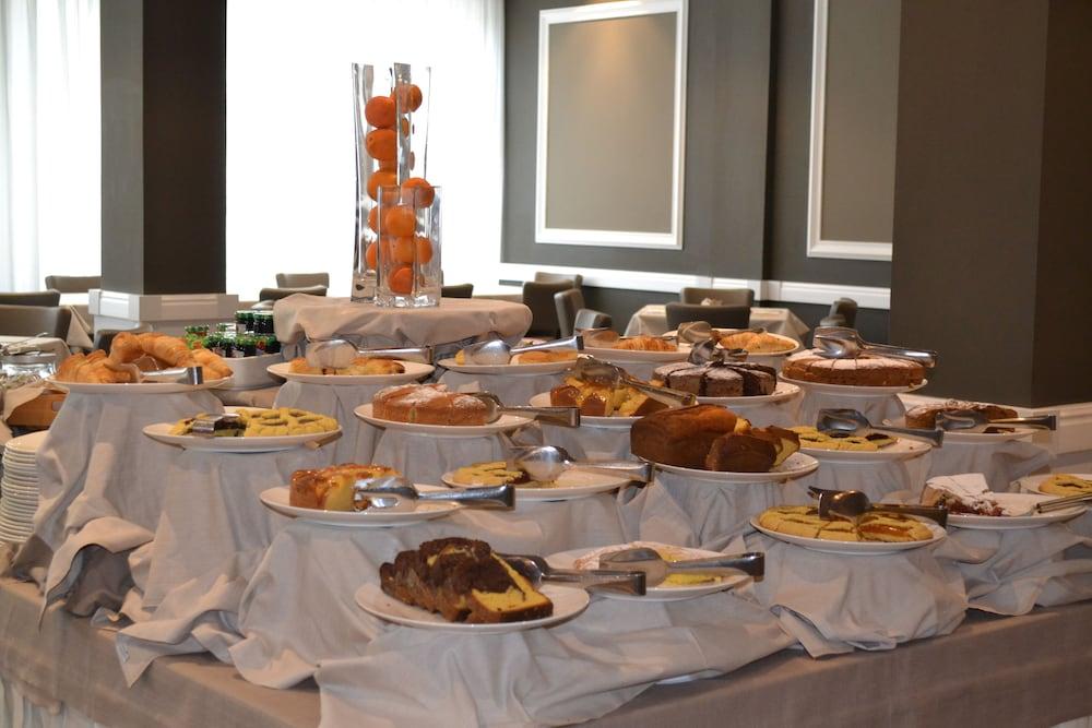 Villa Adriatica Ambienthotels Rimini Esterno foto