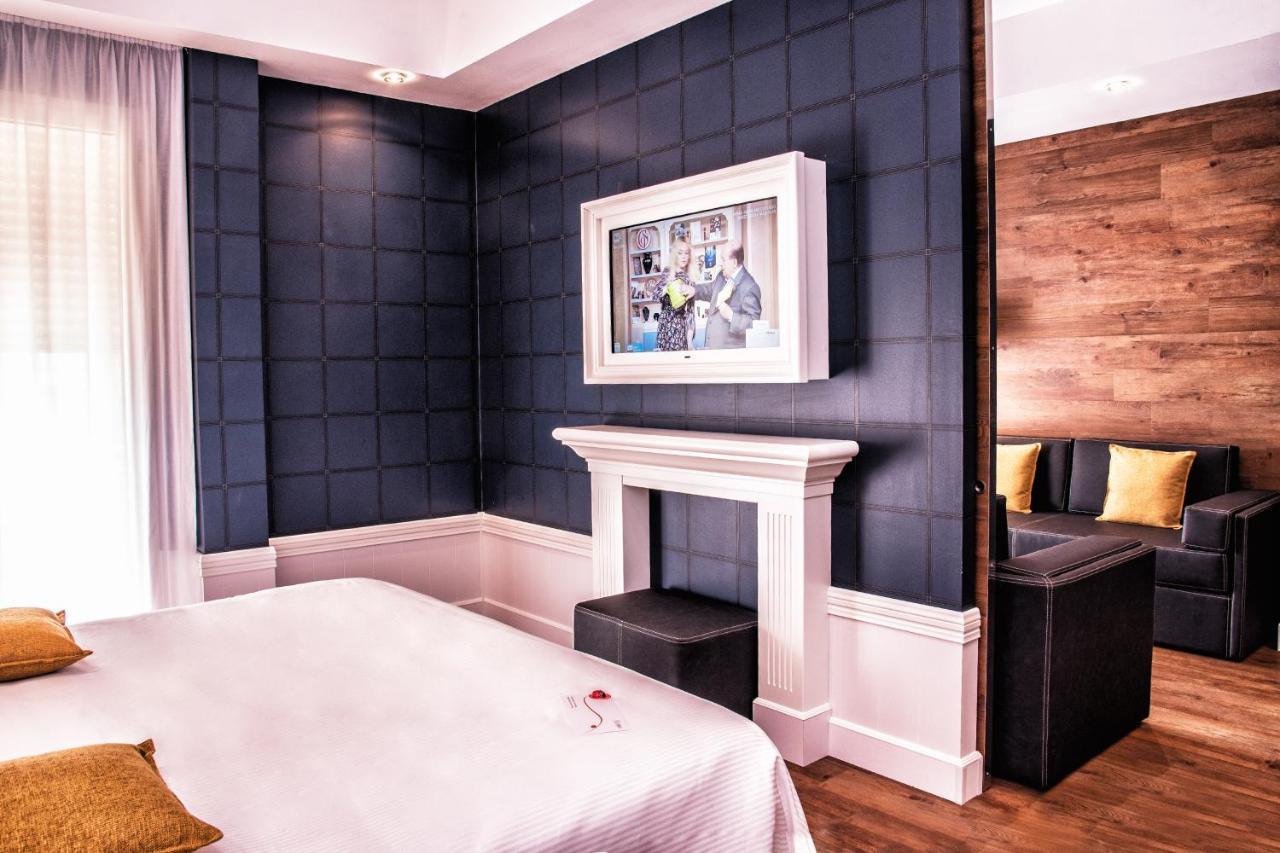Villa Adriatica Ambienthotels Rimini Esterno foto